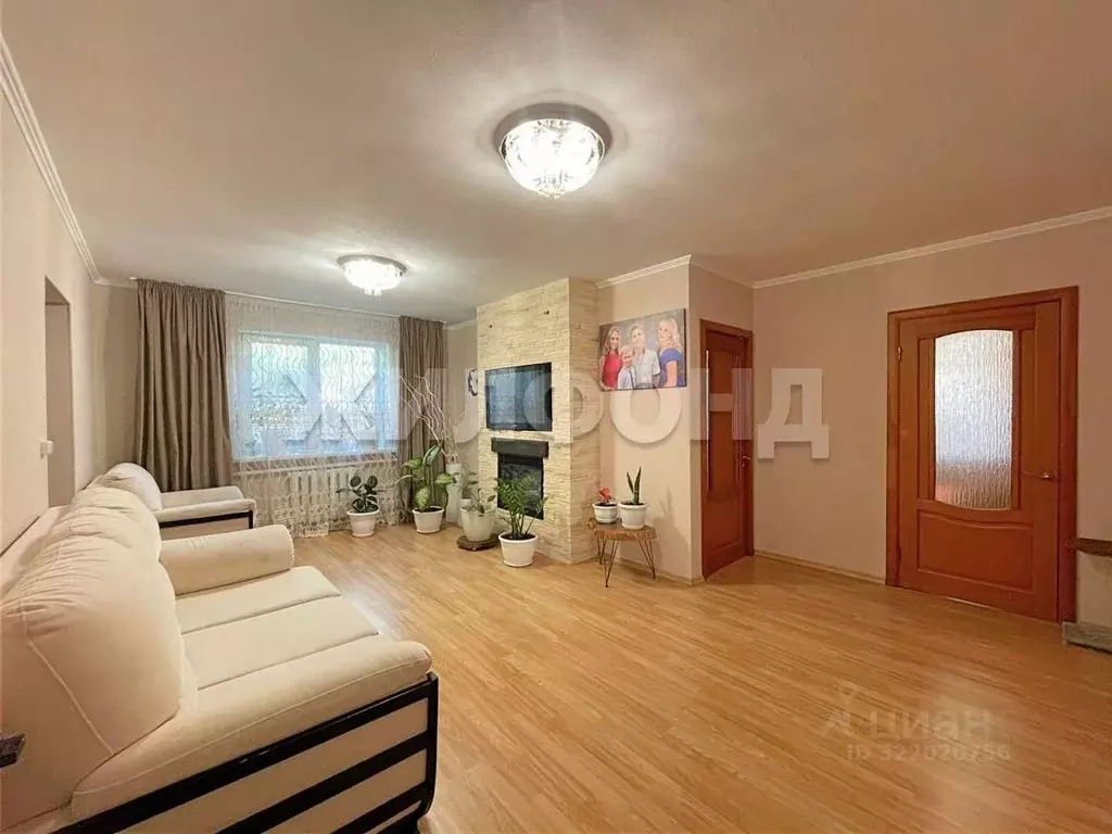 Дом в Карачаево-Черкесия, Черкесск  (98 м) - Фото 1