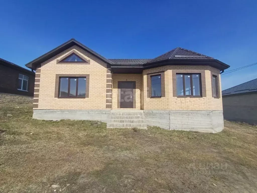 Дом в Ставропольский край, Шпаковский муниципальный округ, с. Татарка, ... - Фото 1