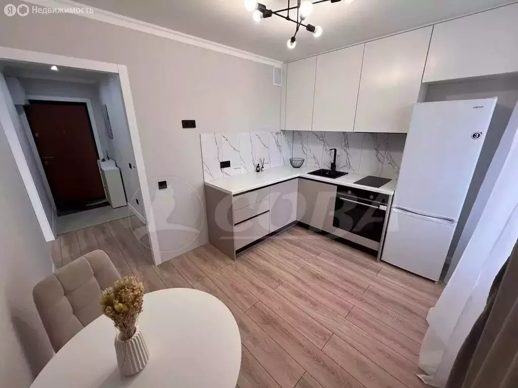 1-комнатная квартира: Тюмень, Кремлёвская улица, 112к3 (39.7 м) - Фото 1