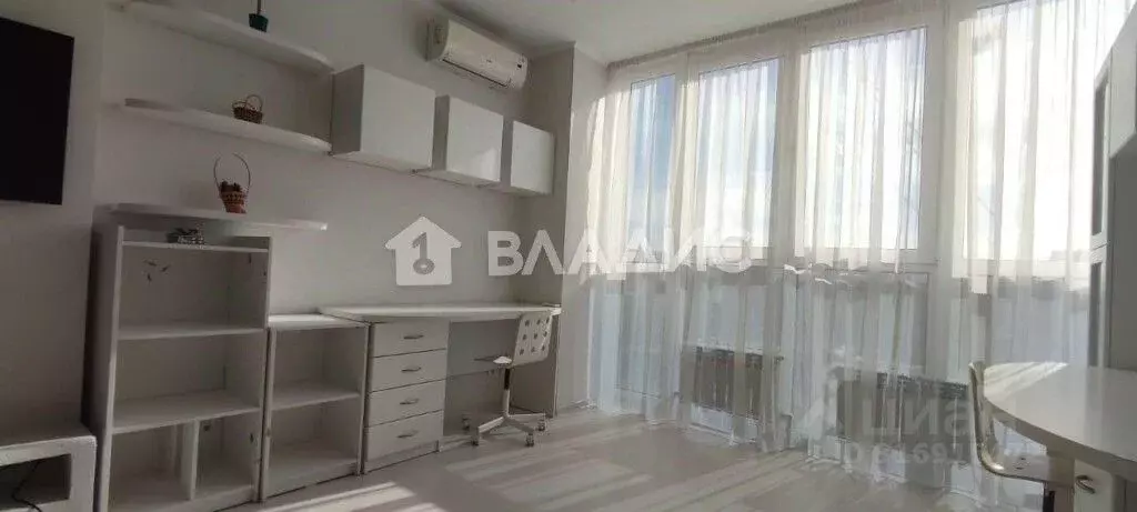 3-к кв. Волгоградская область, Волгоград Новороссийская ул., 8 (90.9 ... - Фото 1