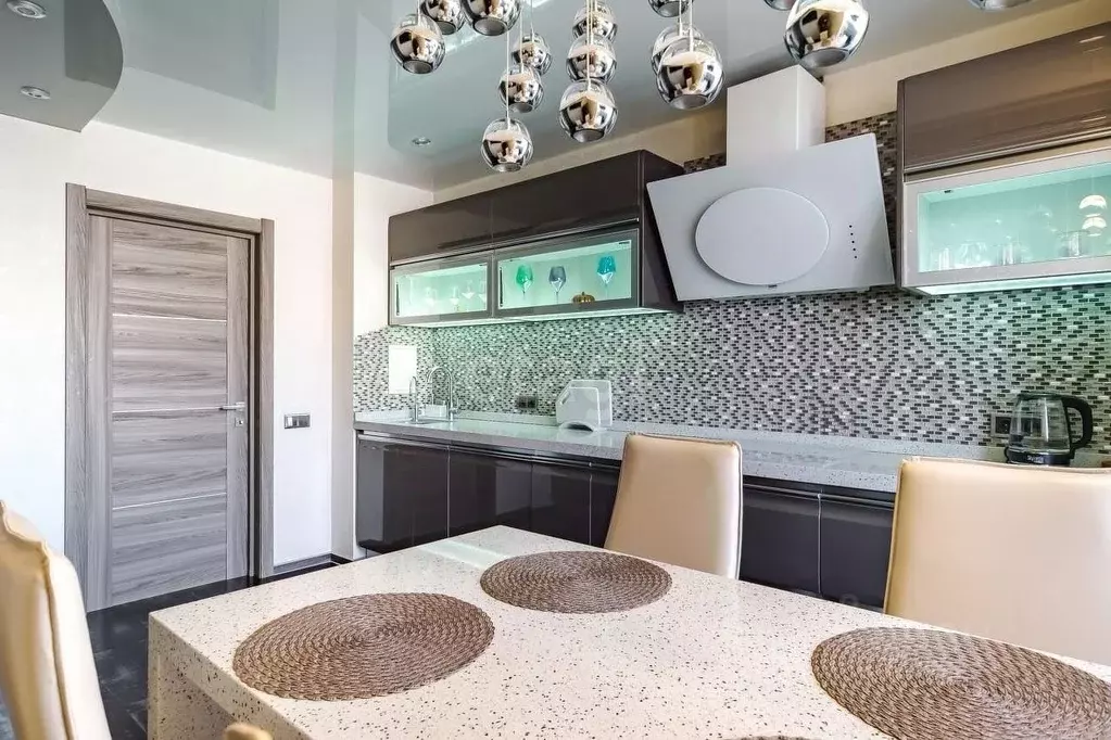 3-к кв. Амурская область, Благовещенск ул. Пушкина, 92 (97.6 м) - Фото 2