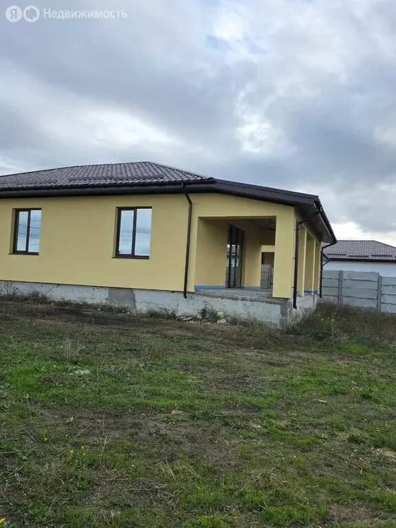 Дом в Мирное, Черноморская улица, 96 (129 м) - Фото 1