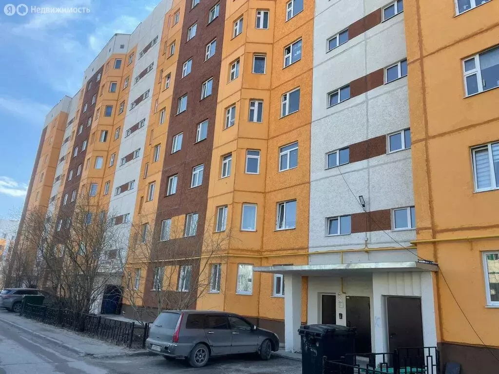 3-комнатная квартира: Новый Уренгой, район Северная Жилая Часть, ... - Фото 1