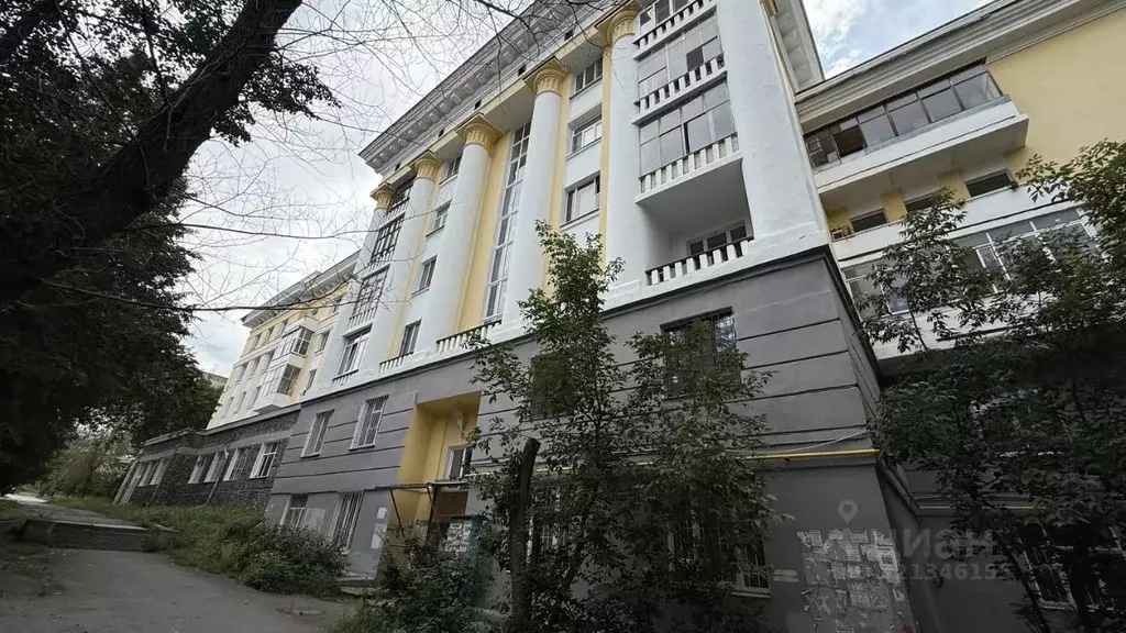 3-к кв. Свердловская область, Екатеринбург Втузгородок жилрайон, пер. ... - Фото 0