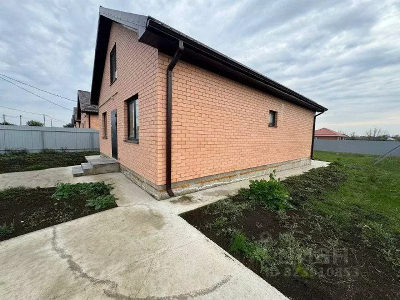 Дом в Адыгея, Тахтамукайский район, Козет аул пер. Пионерский (140 м) - Фото 1