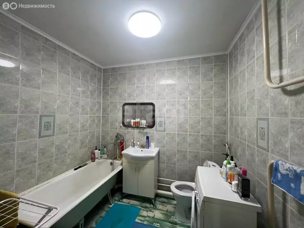 2-комнатная квартира: Кемерово, проспект Ленина, 81А (52.9 м) - Фото 1