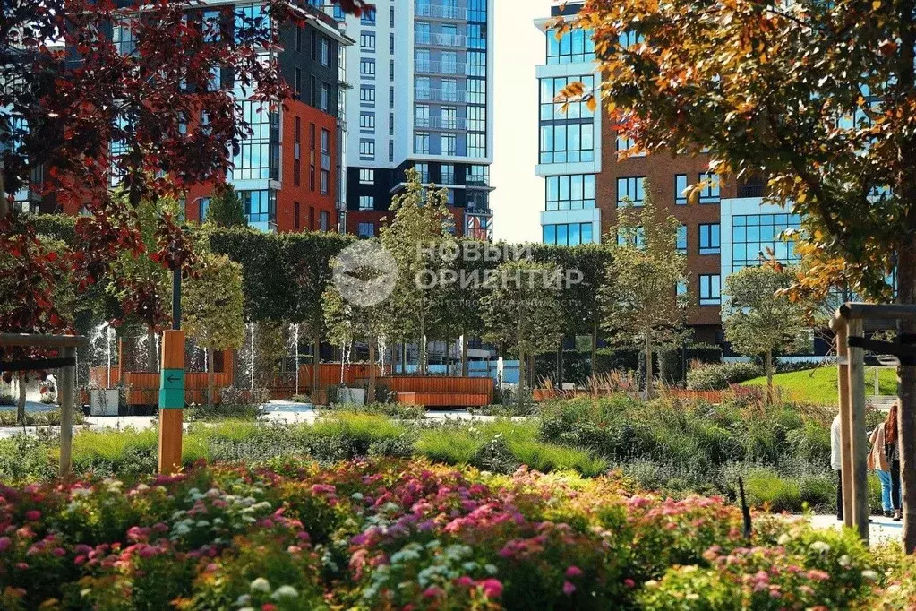 2-к кв. Свердловская область, Екатеринбург ул. Азина, 25 (59.0 м) - Фото 2