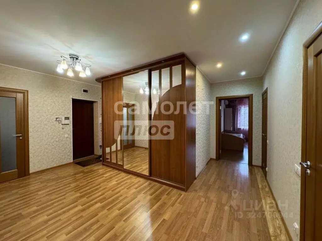 3-к кв. Ханты-Мансийский АО, Нижневартовск ул. 60 лет Октября, 23 ... - Фото 1