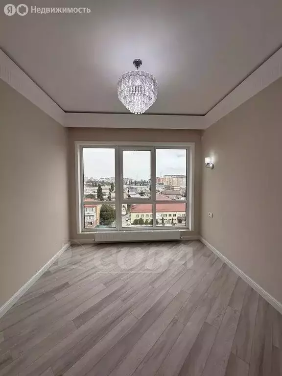 1-комнатная квартира: Махачкала, улица Азизова, 32 (45 м) - Фото 0