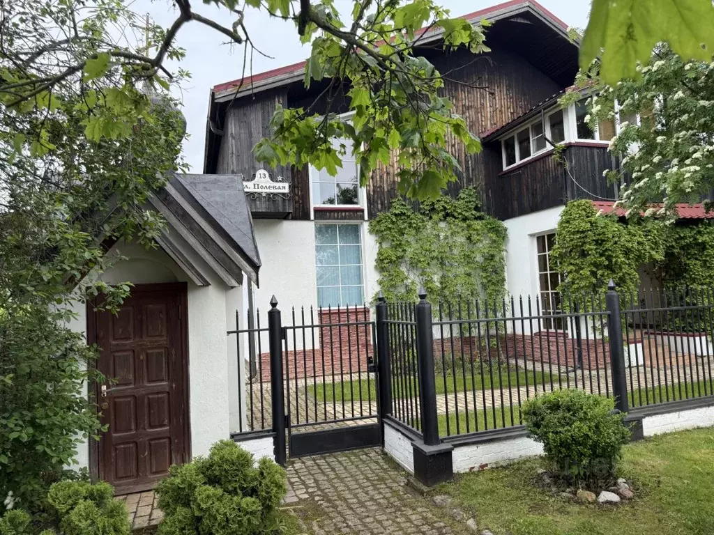 Коттедж в Новгородская область, Великий Новгород Полевая ул., 13 (469 ... - Фото 1