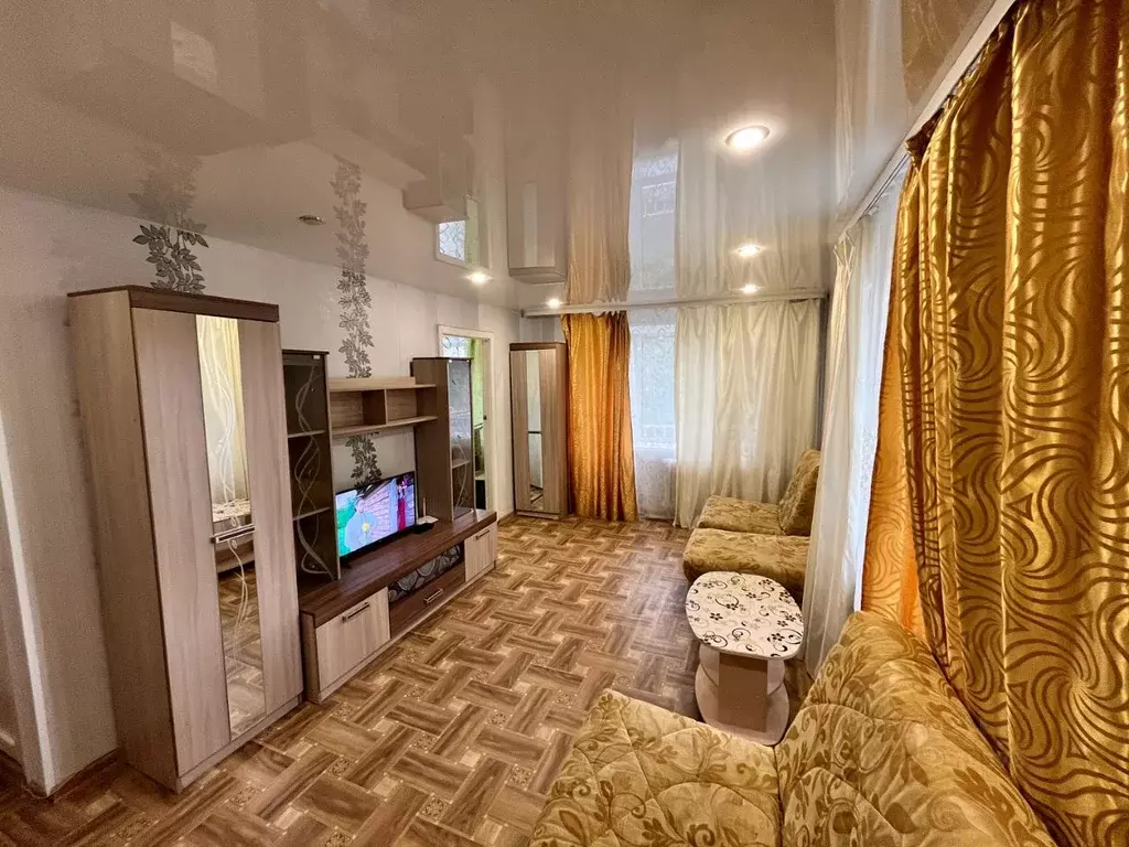 2-к кв. Пермский край, Лысьва ул. Орджоникидзе, 10А (55.0 м) - Фото 0