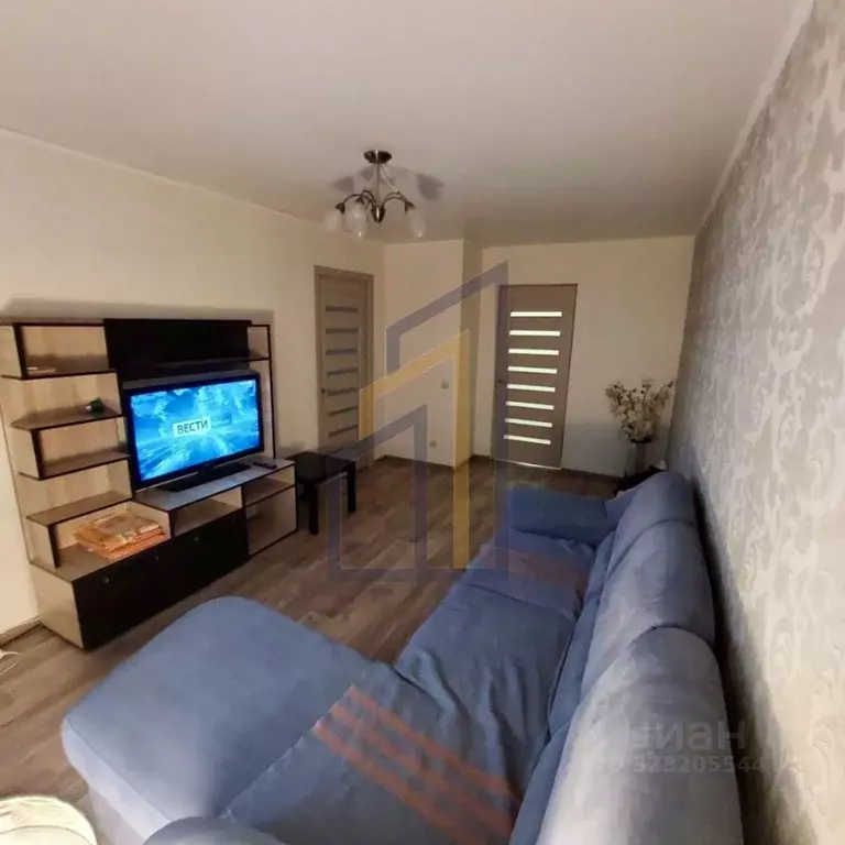 3-к кв. Крым, Евпатория городской округ, Мирный пгт ул. Школьная, 5 ... - Фото 1