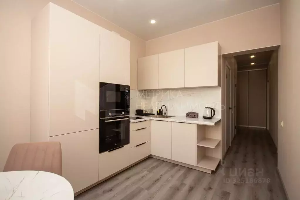 2-к кв. Тюменская область, Тюмень ул. 2-я Луговая, 24к3 (65.0 м) - Фото 1