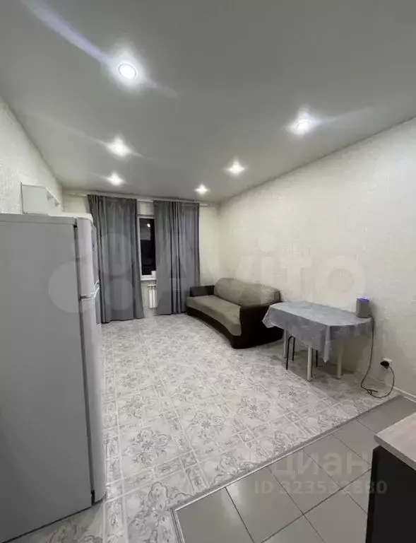 Студия Ханты-Мансийский АО, Сургут ул. Семена Билецкого, 1 (33.0 м) - Фото 2