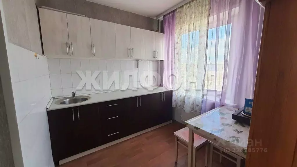 4-к кв. Хакасия, Усть-Абакан рп ул. Спортивная, 10 (61.3 м) - Фото 1