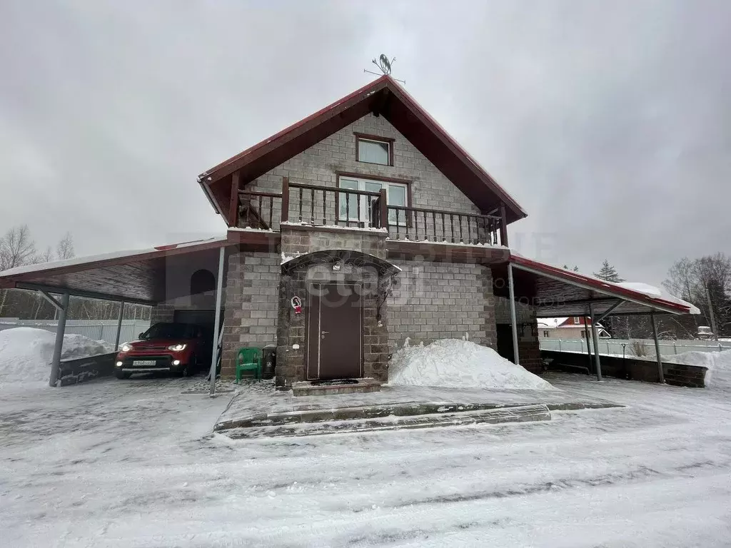 Дом в Новгородская область, Валдайский район, Рощинское с/пос, д. ... - Фото 1
