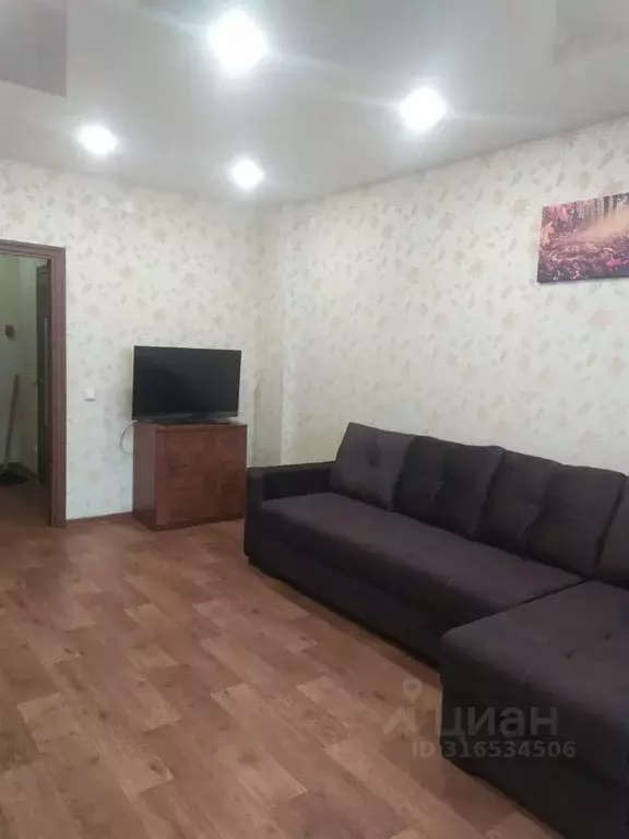 1-к кв. Красноярский край, Красноярск Краснодарская ул., 8 (50.0 м) - Фото 1