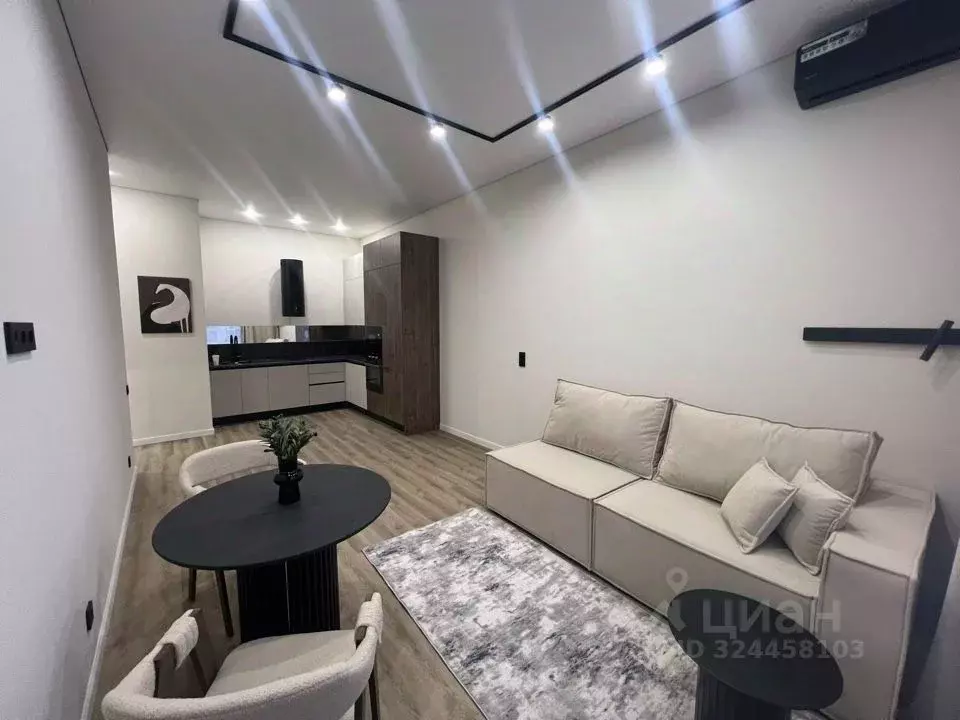 1-к кв. Тюменская область, Тюмень ул. Евгения Войнова, 7 (51.0 м) - Фото 1