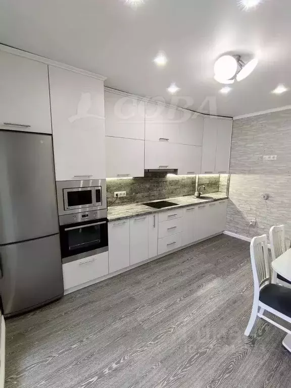 1-к кв. Тюменская область, Тюмень ул. Мельникайте, 2к7 (37.0 м) - Фото 2