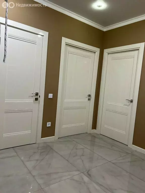 1-комнатная квартира: Владикавказ, улица Шамиля Джикаева, 10 (50.3 м) - Фото 1