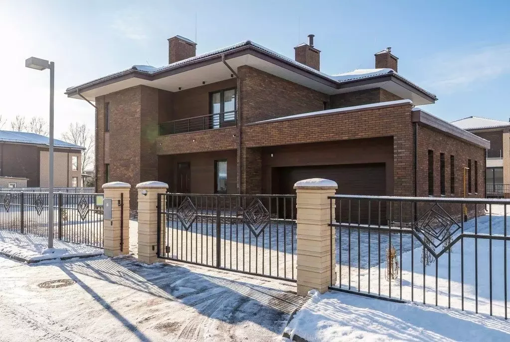 Коттедж в Московская область, Одинцово ул. Верхнее Отрадное, 19 (330 ... - Фото 1