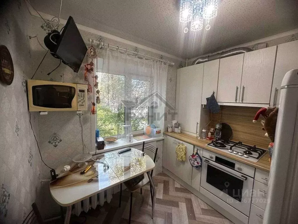 2-к кв. Новгородская область, Малая Вишера Лесная ул., 30 (42.6 м) - Фото 1