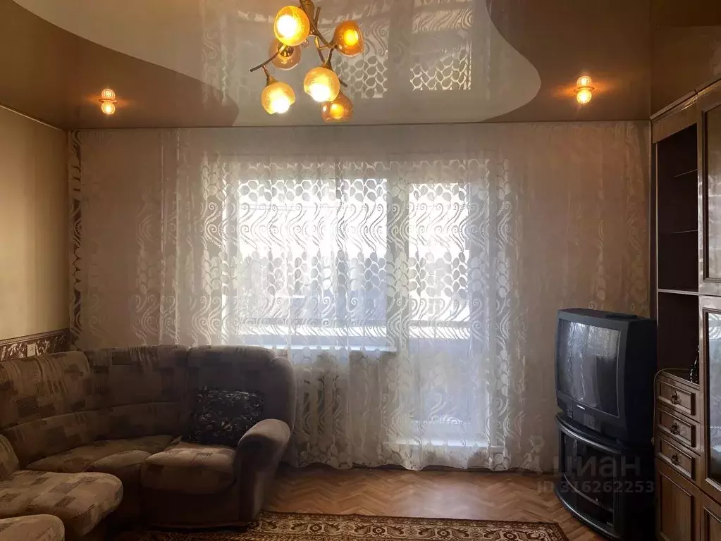 3-к кв. Кемеровская область, Новокузнецк ул. Тольятти, 76 (64.7 м) - Фото 0