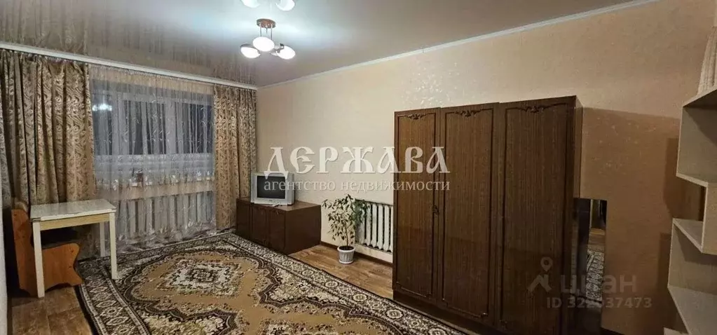 1-к кв. Белгородская область, Старый Оскол ул. Урицкого, 3 (32.2 м) - Фото 1