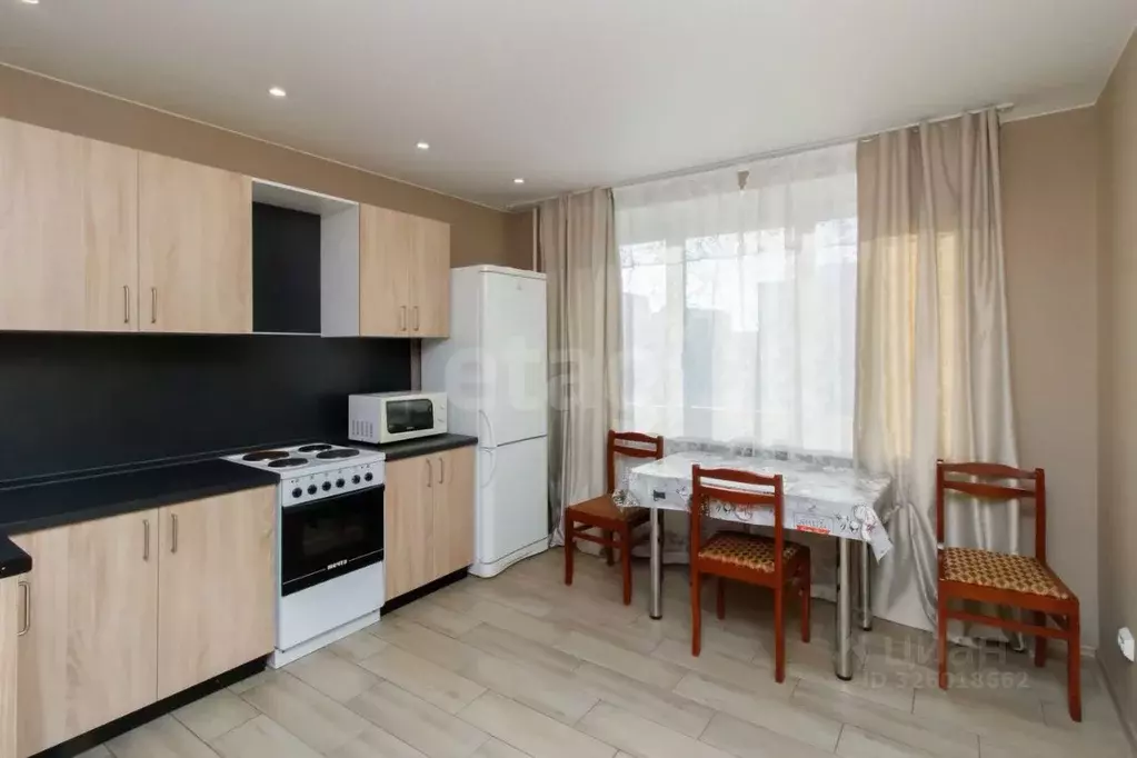 1-к кв. Тюменская область, Тюмень ул. Федюнинского, 58 (47.3 м) - Фото 1