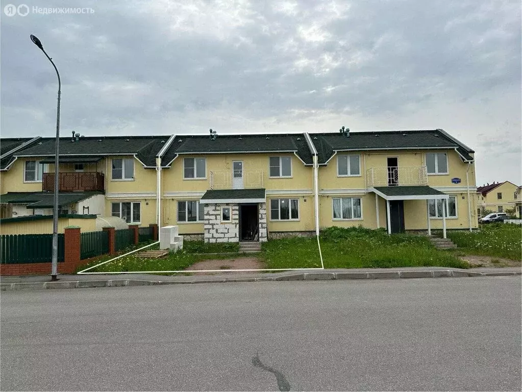 3-комнатная квартира: деревня Аннолово, Липовая аллея, 2 (80 м) - Фото 0