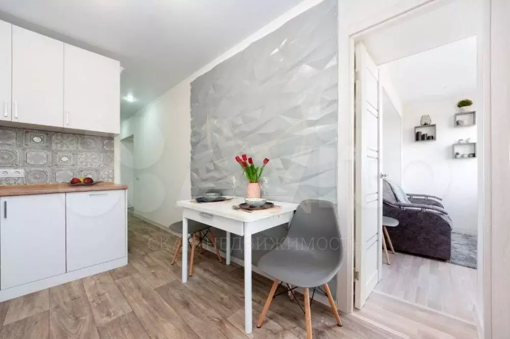 1-к. квартира, 35 м, 4/6 эт. - Фото 0