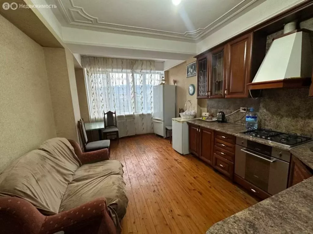 4-комнатная квартира: Махачкала, улица Магидова, 115 (125 м) - Фото 2