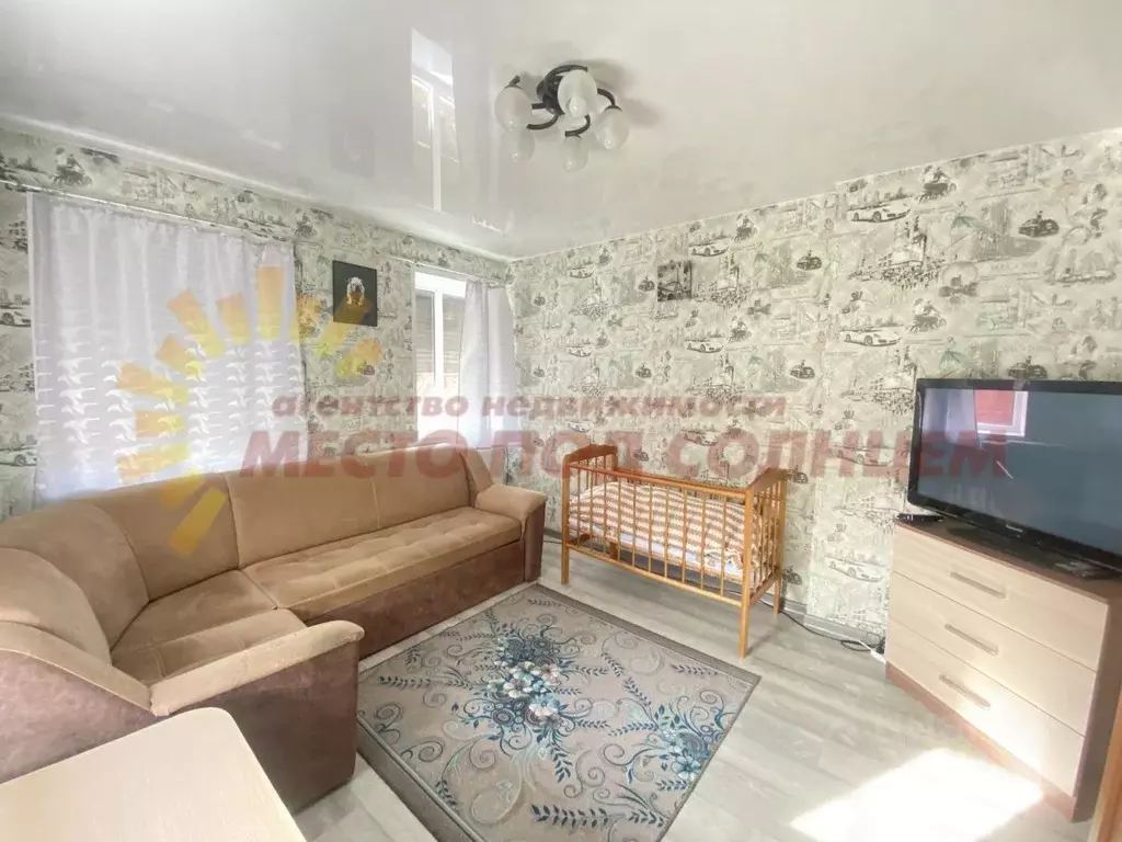 Дом в Краснодарский край, Ейск Ангарская ул. (75 м) - Фото 1