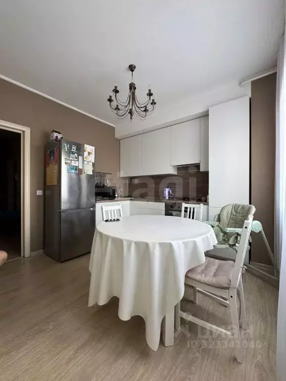 2-к кв. Калмыкия, Элиста 9-й мкр, 33 (91.8 м) - Фото 1