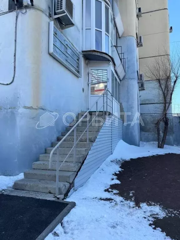 Помещение свободного назначения в Тюменская область, Тюмень ул. ... - Фото 1