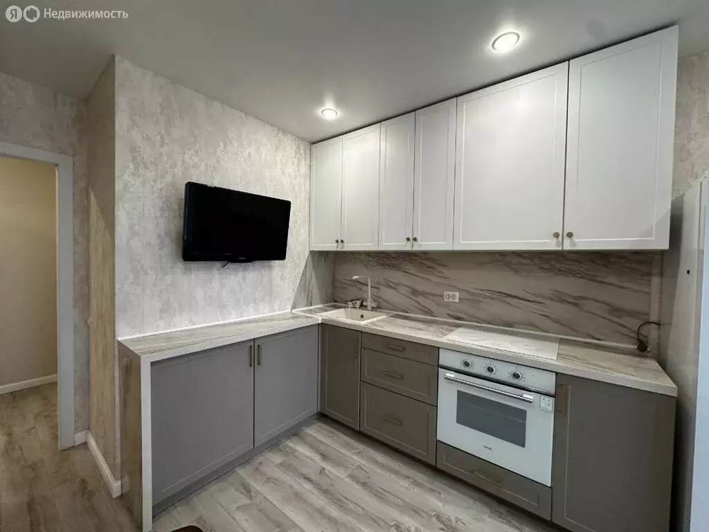 2-комнатная квартира: село Высокая Гора, улица Хасана Шайдуллина, 1 ... - Фото 1