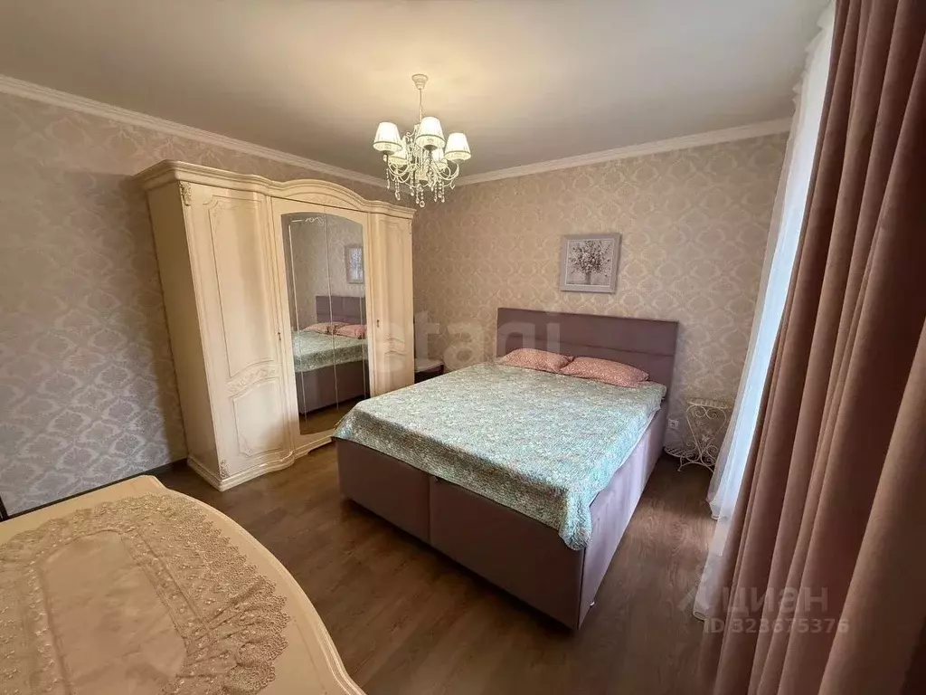 3-к кв. Тюменская область, Тюмень ул. Циолковского, 7к1 (100.0 м) - Фото 1