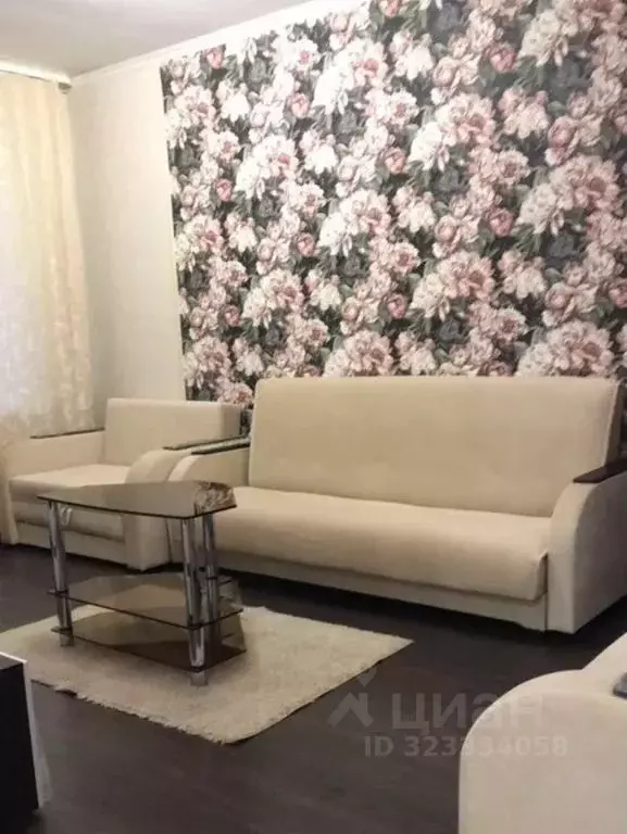 2-к кв. Удмуртия, Сарапул ул. Азина, 45 (45.0 м) - Фото 1