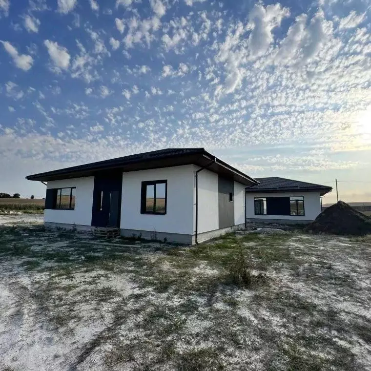 Дом в Крым, Симферопольский район, Чистенское с/пос, с. Трехпрудное ... - Фото 2