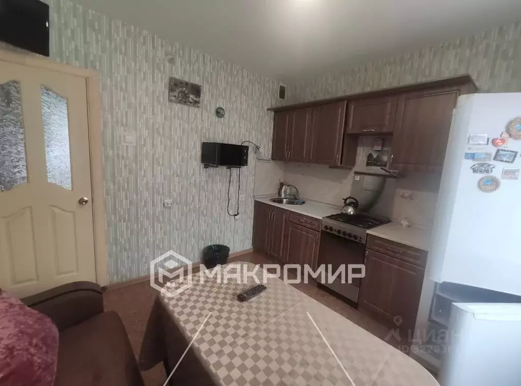 1-к кв. Брянская область, Брянск ул. Братьев Ткачевых, 3 (41.0 м) - Фото 2