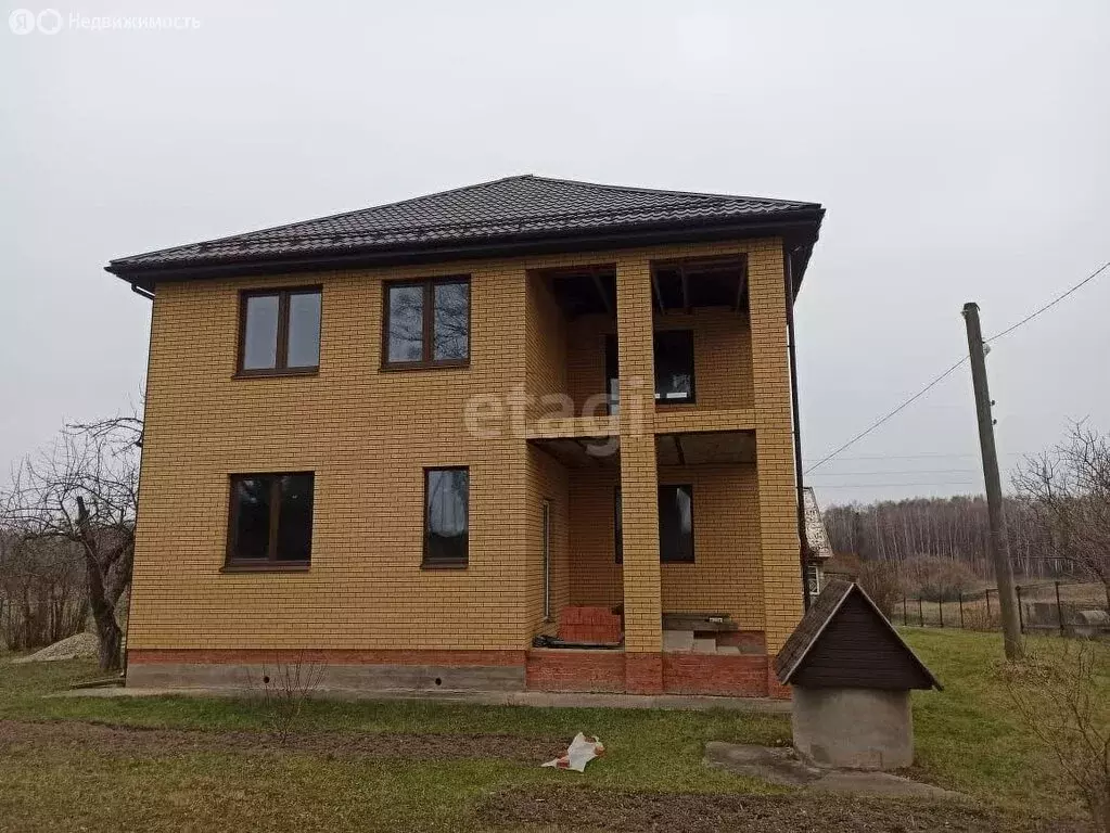 Дом в деревня Алёшково, Центральная улица (138 м) - Фото 0