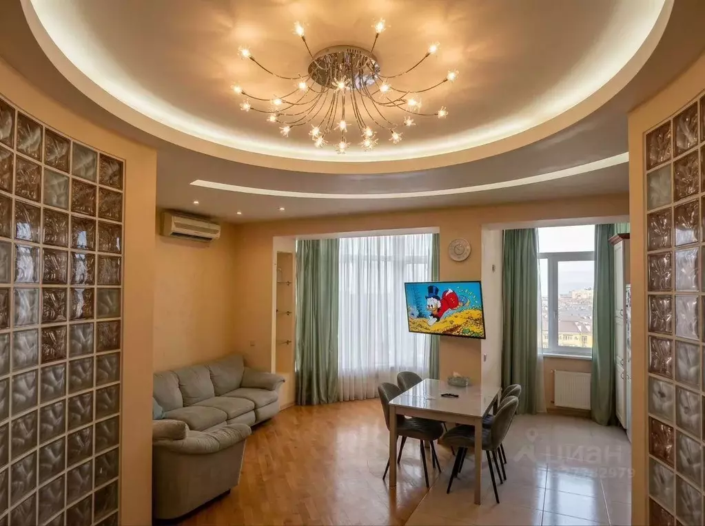 2-к кв. Крым, Симферополь ул. Семашко, 19 (85.0 м) - Фото 1