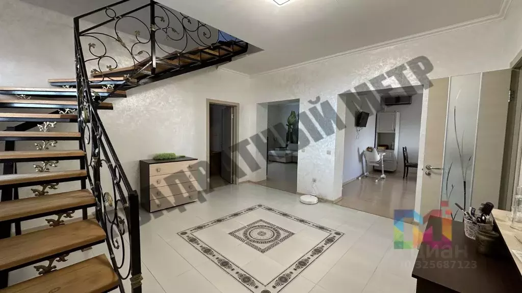 Дом в Калмыкия, Элиста Северо-Западная 9-я ул. (239 м) - Фото 2