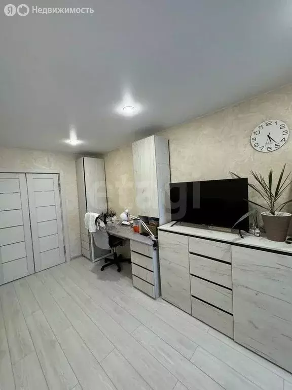 3-комнатная квартира: Пермь, Уинская улица, 42 (62 м) - Фото 0