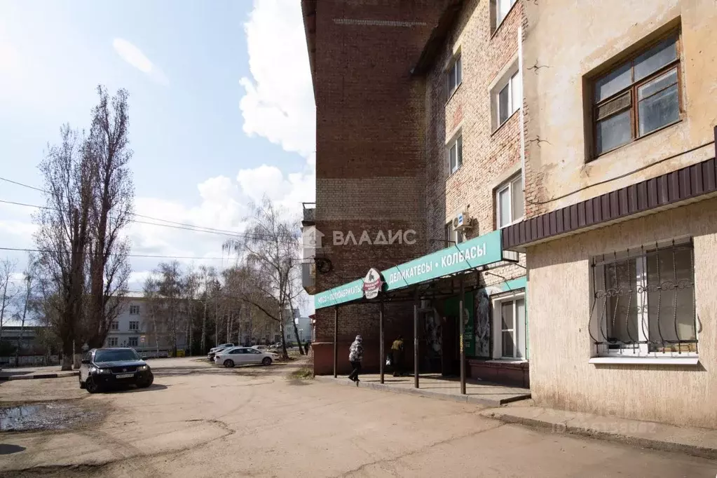 Торговая площадь в Саратовская область, Балаково Коммунистическая ул., ... - Фото 0