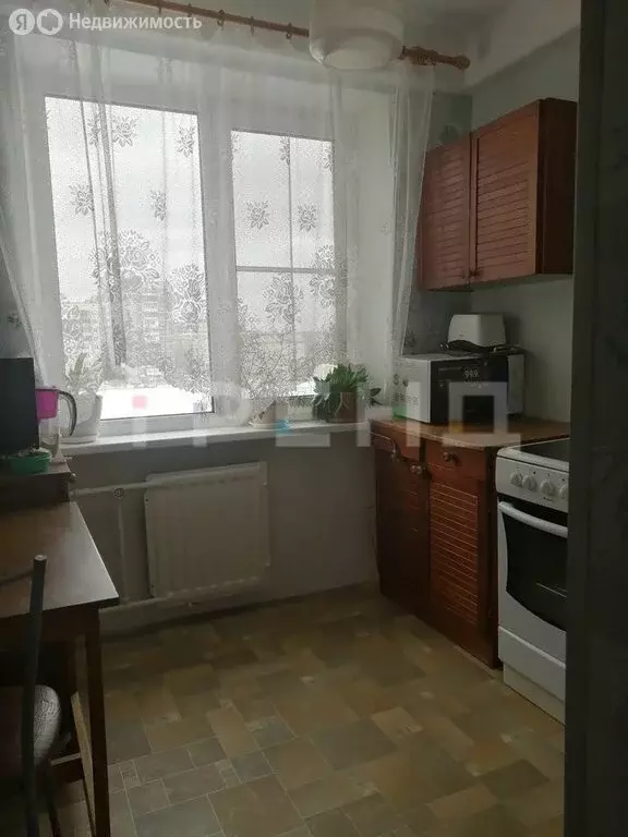4-комнатная квартира: Санкт-Петербург, улица Коммуны, 28к2 (73 м) - Фото 0