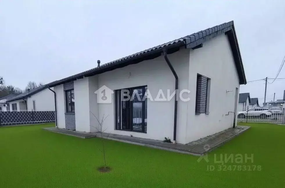 Дом в Калининградская область, Гурьевский муниципальный округ, пос. ... - Фото 0