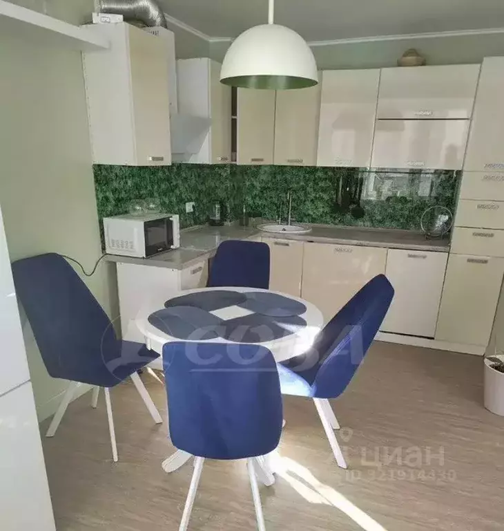 6-к кв. Тюменская область, Тюмень бул. Бориса Щербины, 20 (90.0 м) - Фото 0