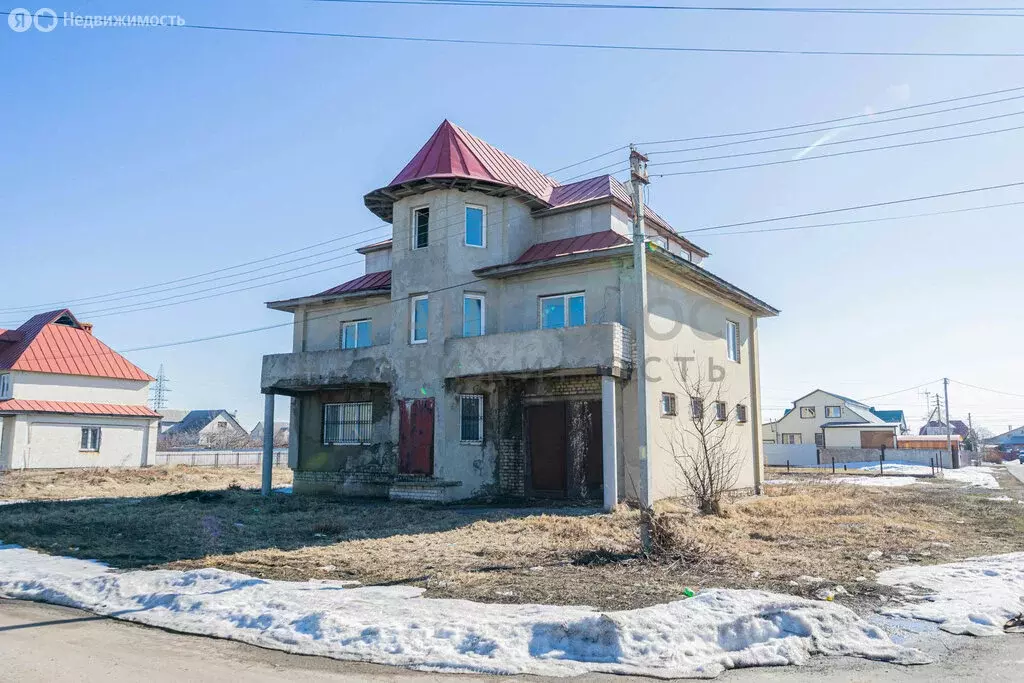 Дом в село Сырское, Воронежская улица, 1 (320 м) - Фото 0