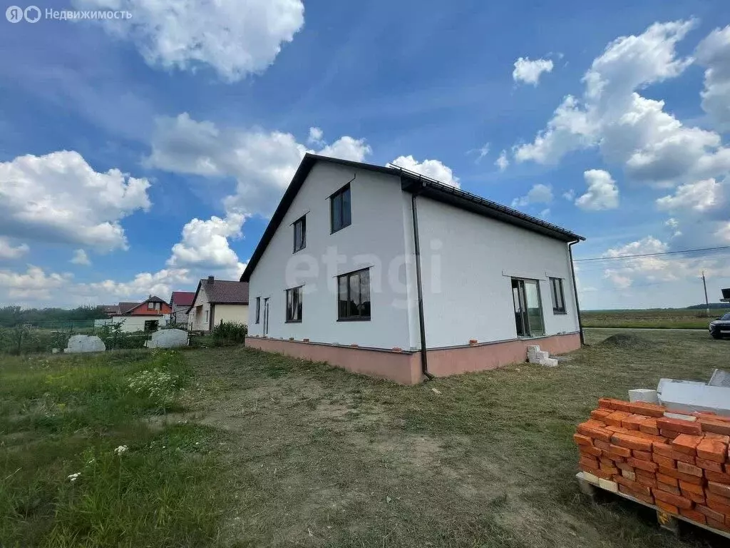 Дом в Маслова Пристань, улица Есенина (241 м) - Фото 1